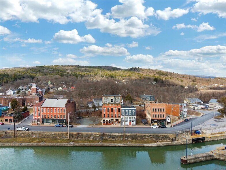 Primary Photo Of 68 Main St, Whitehall Flex For Sale