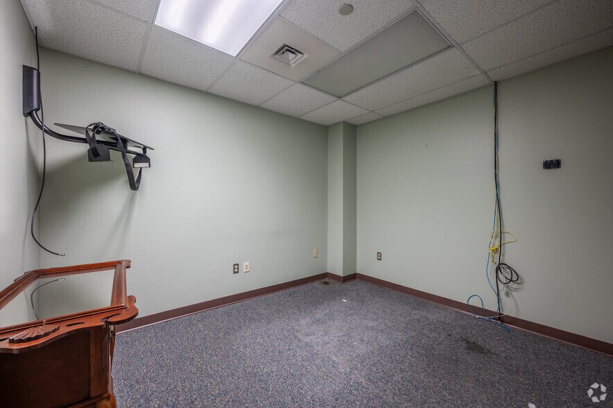 More Photos Of 1301 Grandview Ave, Pittsburgh Office For Sale