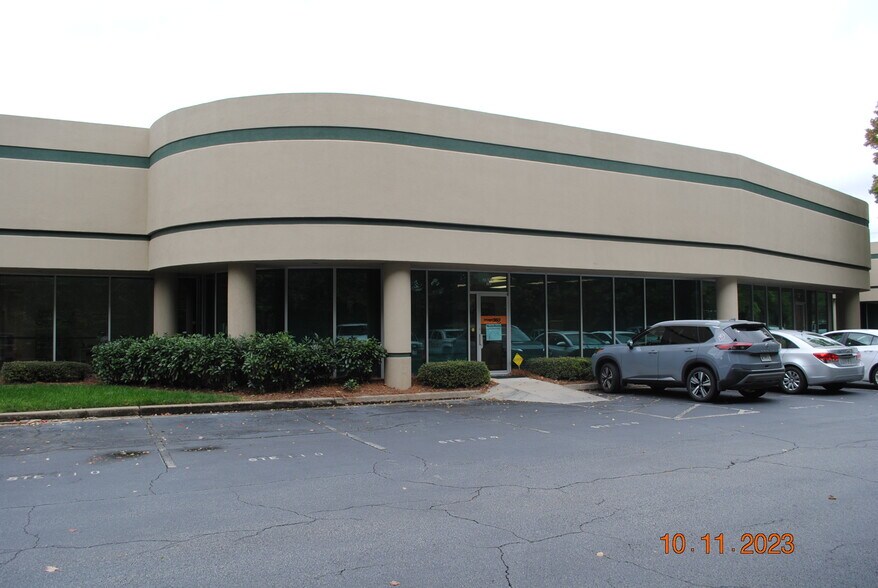 More Photos Of 975 Cobb Place Blvd NW, Kennesaw Light Distribution For Sale