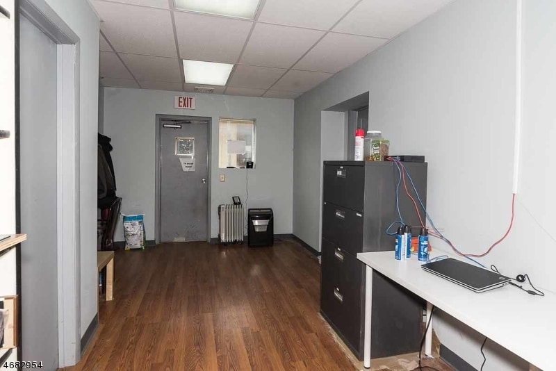 More Photos Of 131 Lincoln Blvd, Middlesex Manufacturing For Lease