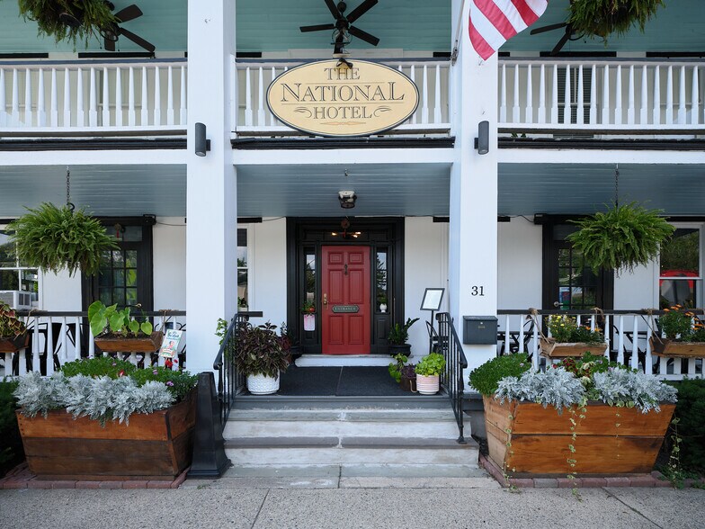 More Photos Of 31 Race St, Frenchtown Hotel For Sale
