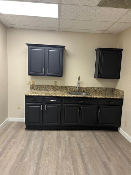 More Photos Of 4403 Manchester Ave, Encinitas Medical For Lease