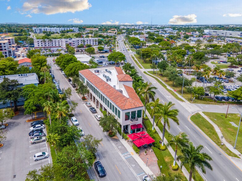 More Photos Of 17225 S Dixie Hwy, Palmetto Bay Storefront Retail Office For Lease