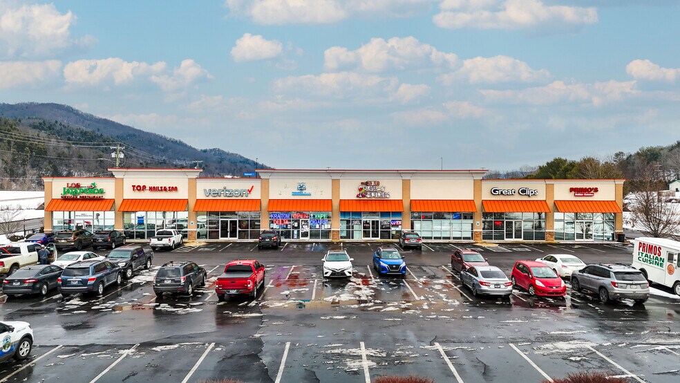 More Photos Of 110 Rocky Bottom Dr, Unicoi Storefront For Lease