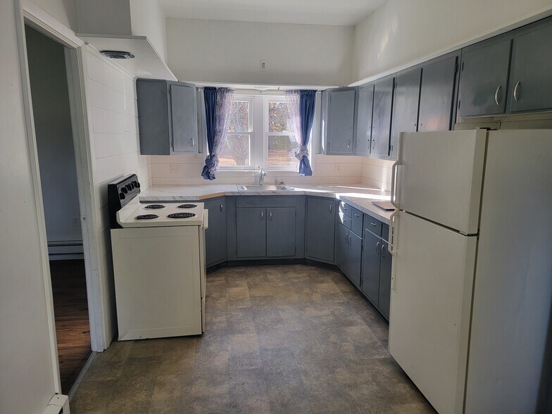 More Photos Of 19 Center St, Randolph Apartments For Sale