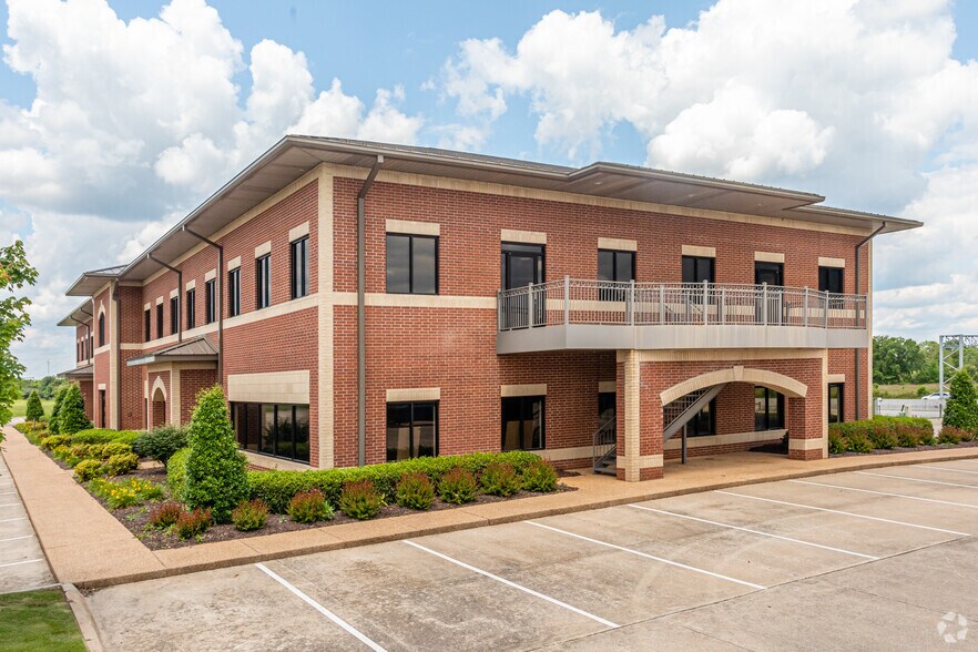 More Photos Of 1803 Phyllis St, Bentonville Unknown For Lease