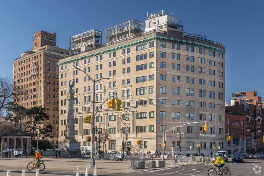 More Photos Of 1 Prospect Park W, Brooklyn Apartments For Sale