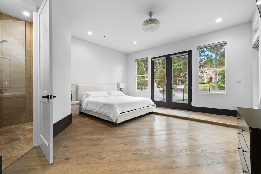 More Photos Of 2401 Greenglade Rd NE, Atlanta Specialty For Sale