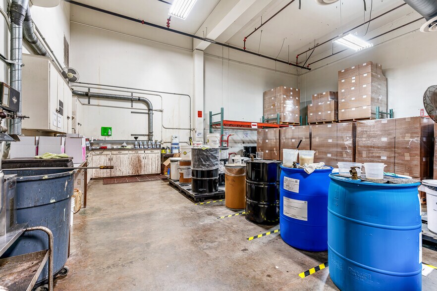 More Photos Of 5435 Peck Rd, Arcadia Manufacturing For Sale