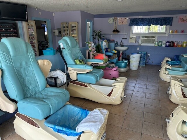 More Photos Of 641-681 S Beach Blvd, La Habra Unknown For Lease