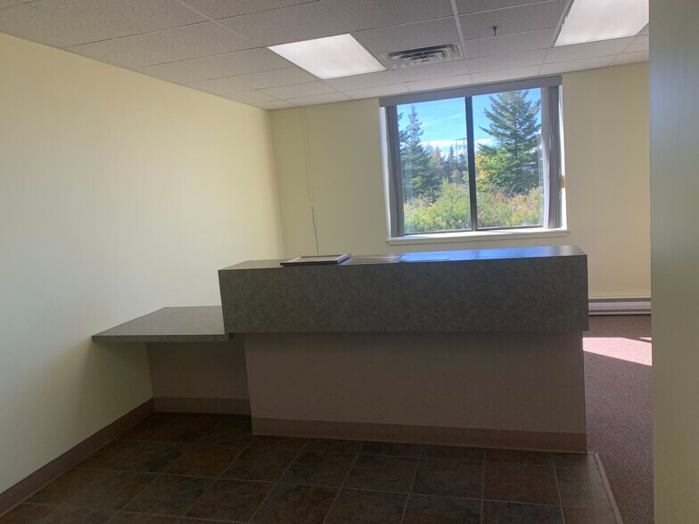 More Photos Of 32 Paint St, Port Hawkesbury Office For Lease