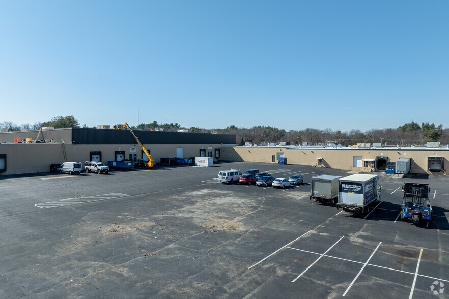 More Photos Of 94-104 Glenn St, Lawrence Manufacturing For Lease