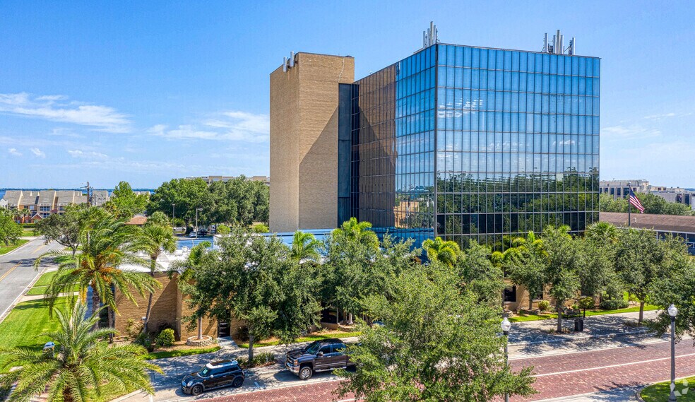 More Photos Of 312 W 1st St, Sanford Office For Lease