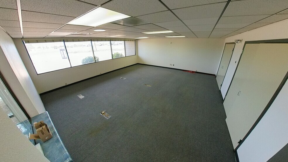 More Photos Of 1415 S Cherry Ave, Tucson Warehouse For Sale