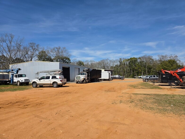 Primary Photo Of 22195 Cedar St, Robertsdale Warehouse For Sale