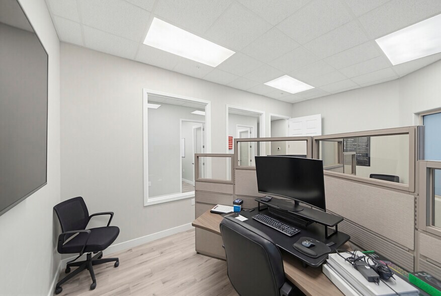 More Photos Of 349 Lake Havasu Ave S, Lake Havasu City Office For Sale