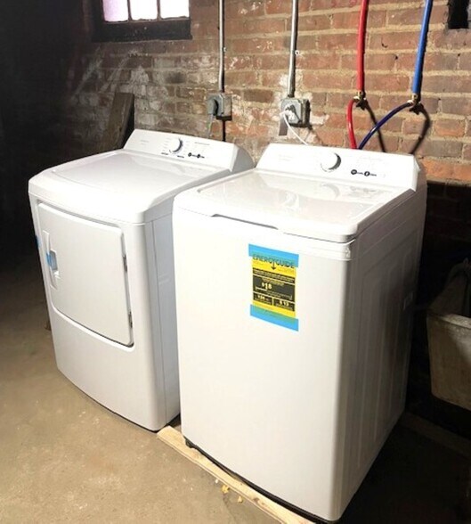 More Photos Of 957 E 143rd St, Cleveland Multifamily For Sale