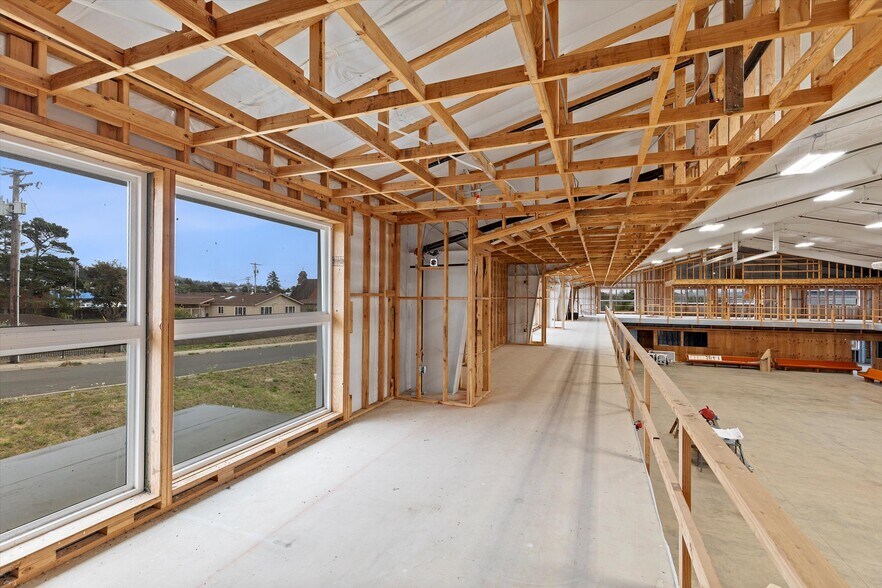 More Photos Of 1025 NW Grove st, Newport Industrial For Sale