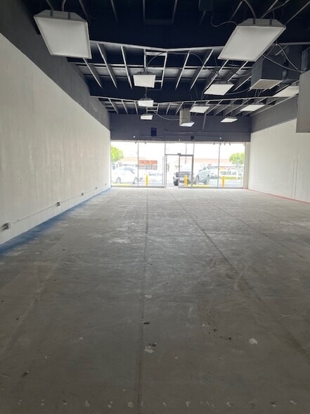 More Photos Of 5108-5130 W 190th St, Torrance Unknown For Lease