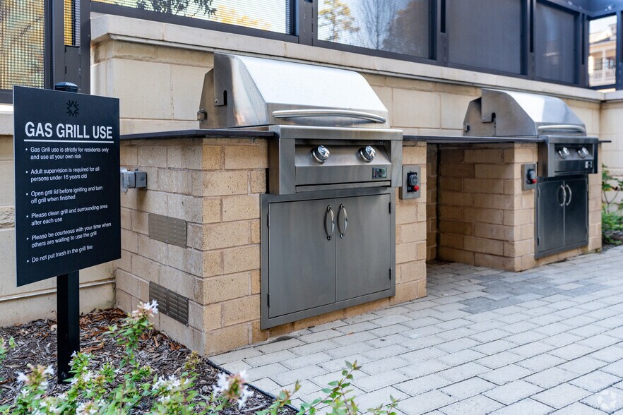 More Photos Of 352 S Walker St, Cary Apartments For Lease