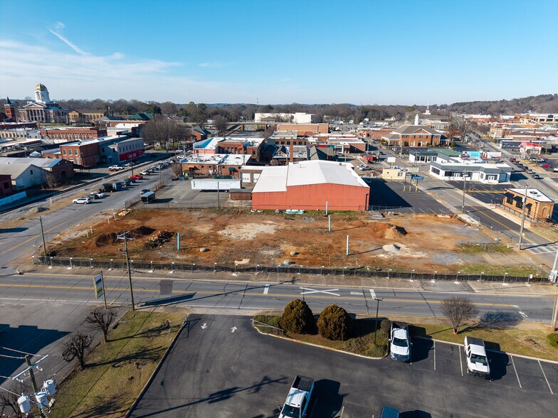 More Photos Of 21 Leake st, Cartersville General Retail For Lease