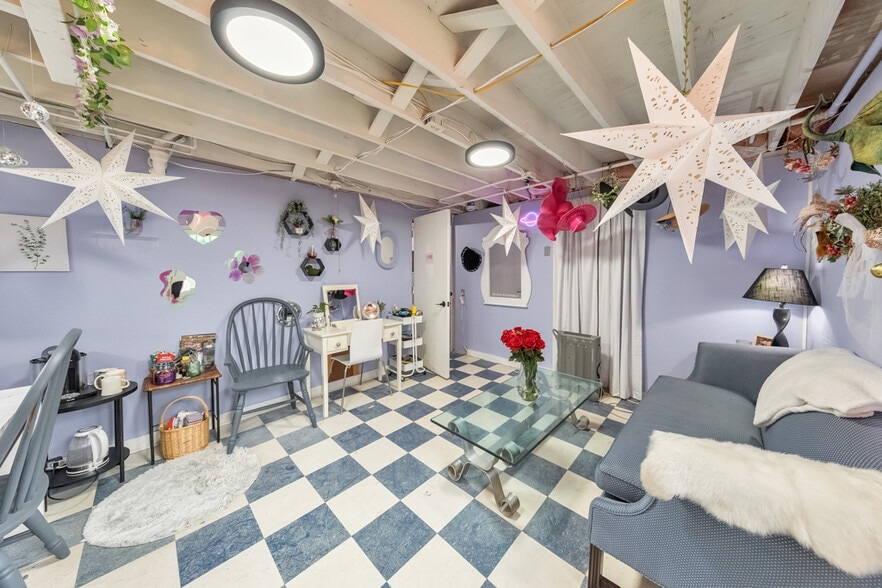 More Photos Of 2440 Sandy Plains Rd, Marietta Office For Sale