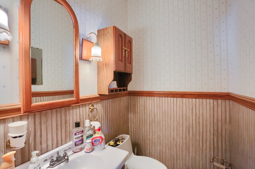 More Photos Of 3210 Wilmington Rd, New Castle Bowling Alley For Sale
