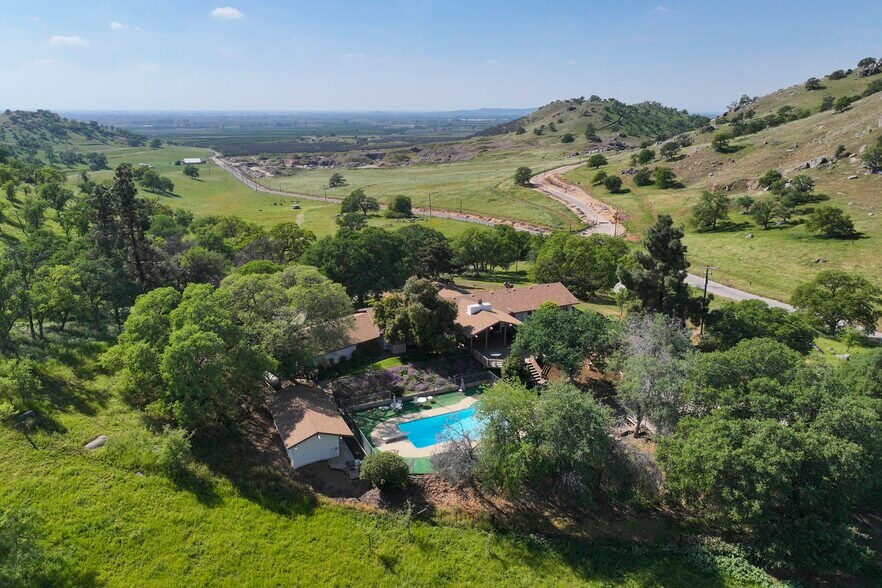 More Photos Of Driver 152, Orosi Land For Sale