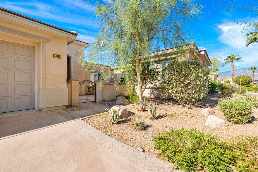 More Photos Of 74115 Portola Pointe Ln, Palm Desert Healthcare For Sale