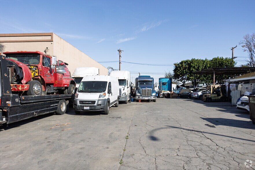 More Photos Of 2035 W 15th St, Long Beach Office For Sale