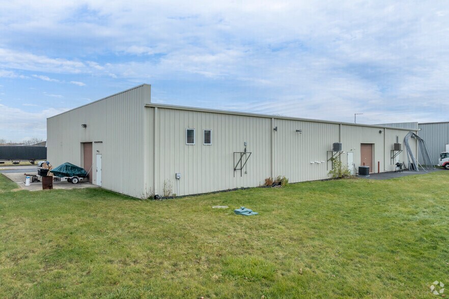 More Photos Of 10212 S Mandel St, Plainfield Warehouse For Sale