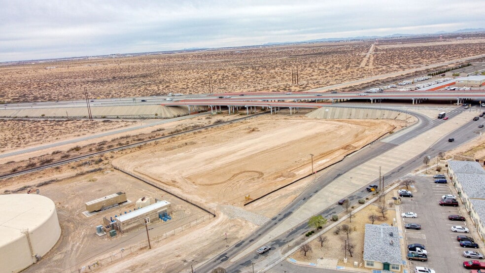 More Photos Of 10100 Railroad Dr., El Paso Warehouse For Lease
