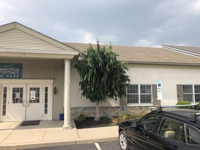 More Photos Of 4225 Main St, Elverson Freestanding For Lease
