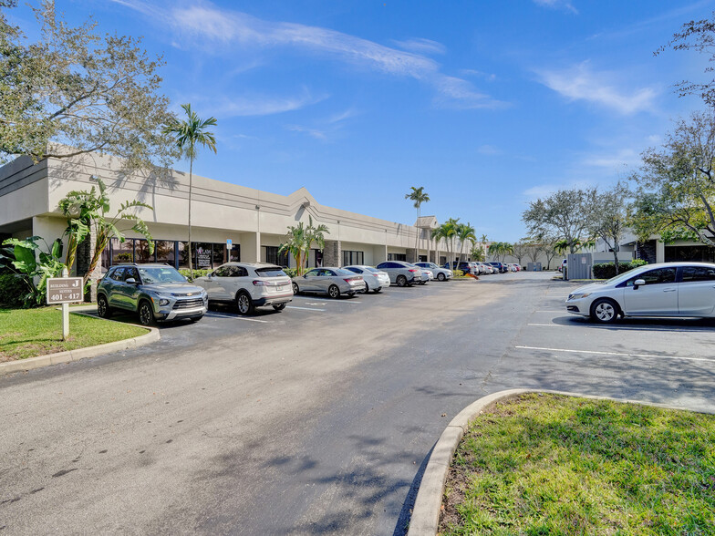 Primary Photo Of 5400 S University Dr, Davie Unknown For Lease