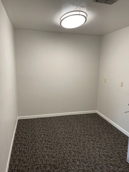 More Photos Of 5620 E Fowler Ave, Temple Terrace Office For Lease