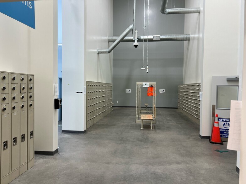 More Photos Of 4601 Newcastle Rd, Stockton Distribution For Lease