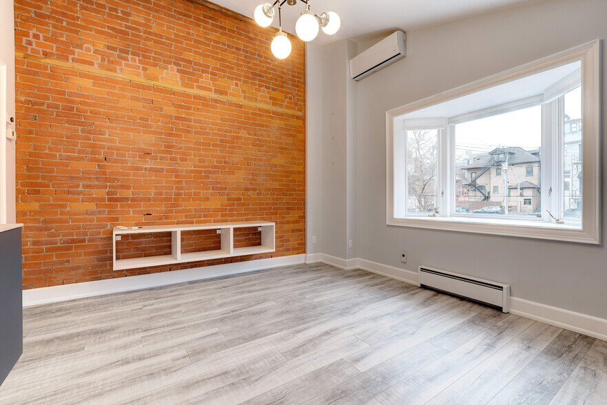 More Photos Of 15 Bold St, Hamilton Office Residential For Sale