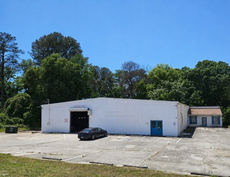 Primary Photo Of 1747 Rock Chapel Rd, Lithonia Warehouse For Sale
