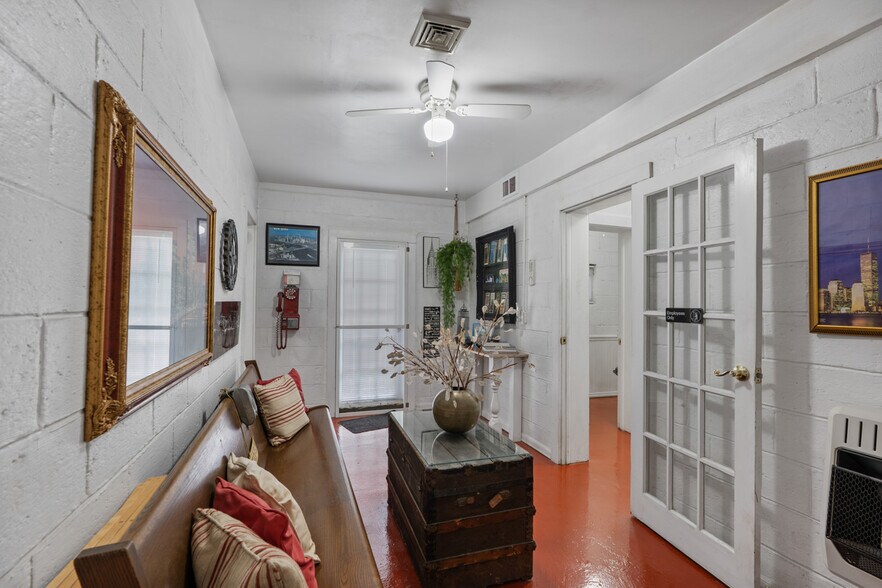 More Photos Of 736 Texas Palmyra Hwy, White Mills Storefront Retail Residential For Sale