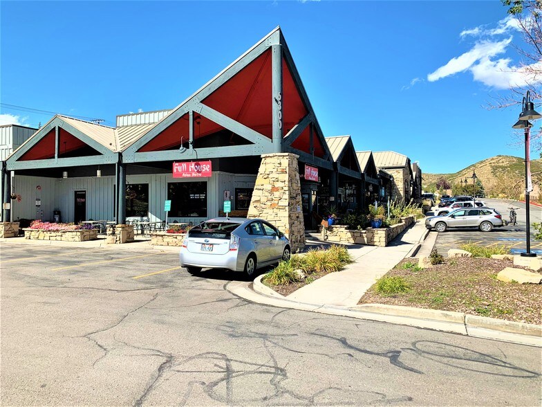 More Photos Of 6300 N Sagewood Dr, Park City Storefront For Lease