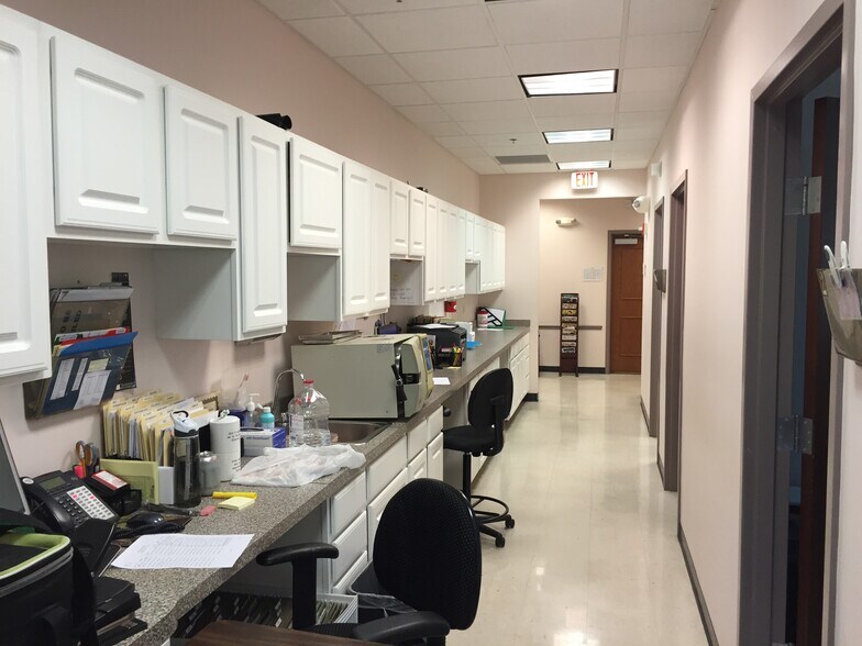 More Photos Of 4225 Altamont Pl, White Plains Medical For Sale