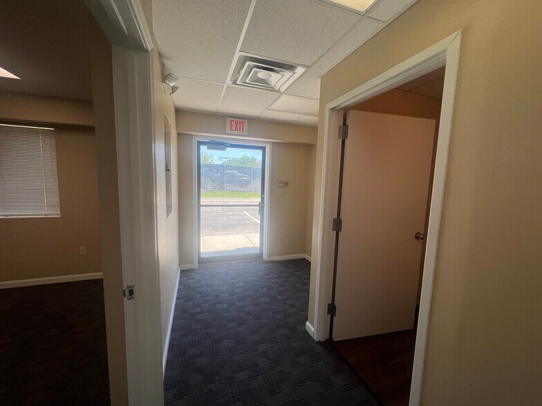 More Photos Of 8343 E 32nd St N, Wichita Office For Lease