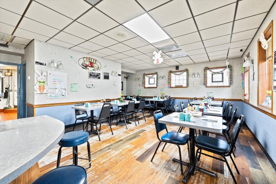 More Photos Of 6290 S Martin Rd, New Berlin Restaurant For Sale