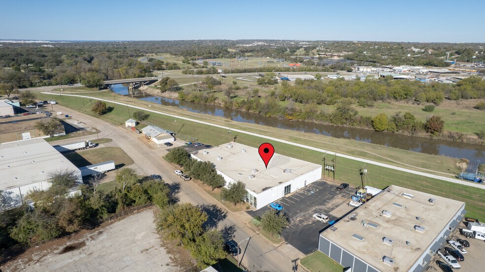 More Photos Of 2816 Shamrock Ave, Fort Worth Loft Creative Space For Lease