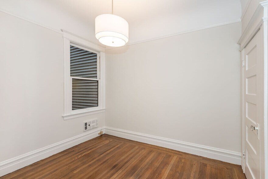 More Photos Of 407-411 Greenwich St, San Francisco Apartments For Sale