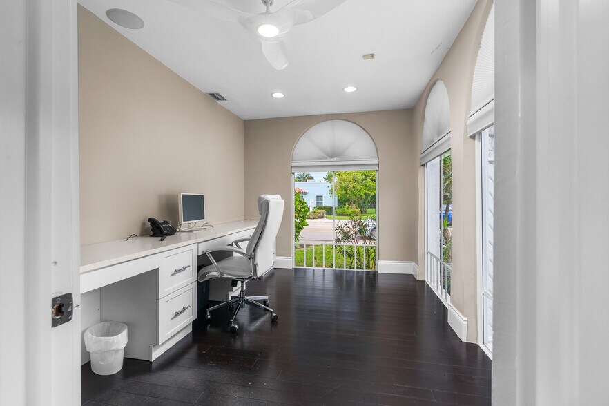 More Photos Of 354 NE 1st Ave, Delray Beach Office For Sale