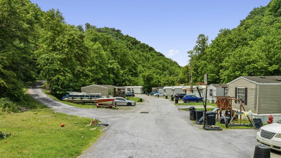 More Photos Of 548 Harolds Branch Rd, Pikeville Manufactured Housing Mobile Home Park For Sale