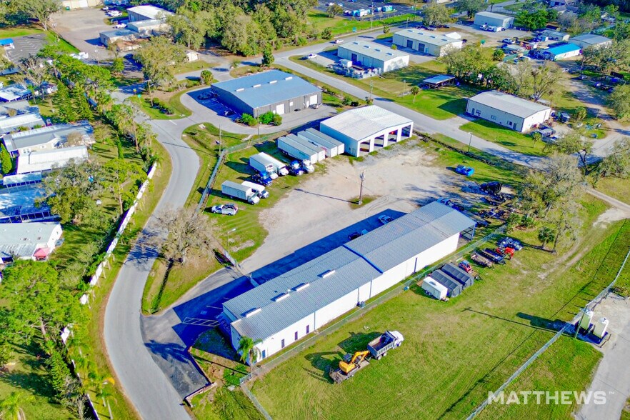 More Photos Of 330 W Brannen Rd, Lakeland Service For Sale