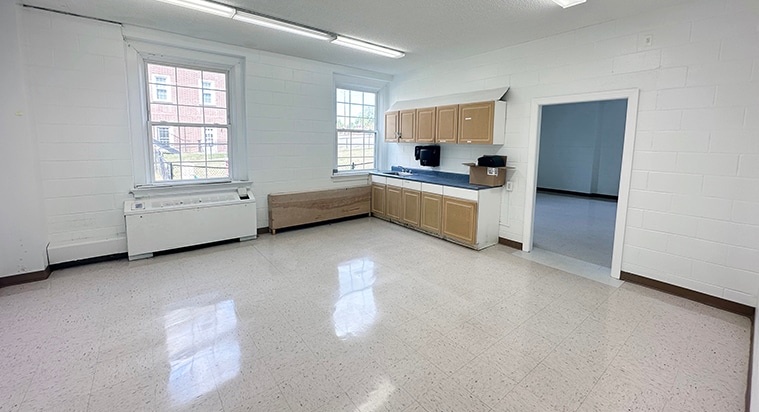 More Photos Of 2300 Dumbarton Rd, Henrico Religious Facility For Lease