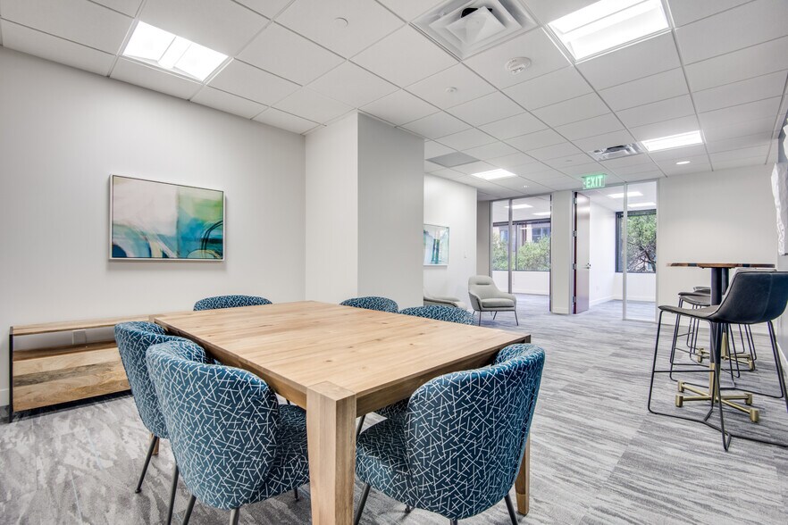 More Photos Of 400 E Las Colinas Blvd, Irving Office For Lease
